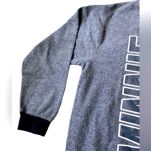 SOLD
DISNEY Minnie Mouse rare Gray Crew Neck Sweatshirt L (11/13) cotton shirt - Picture 4 of 15